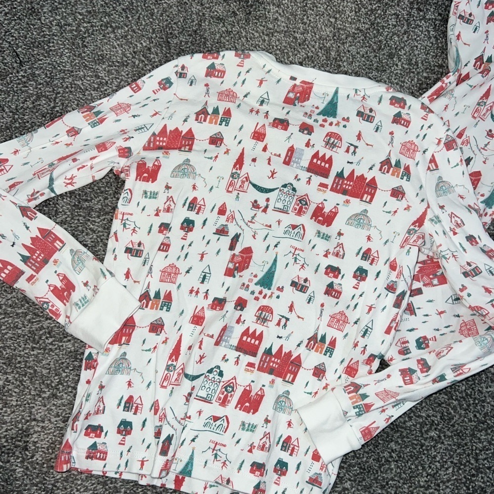 MAISON ME Eden Holiday Pajama Set, Mr. Boddington's Village - Picture 8 of 10